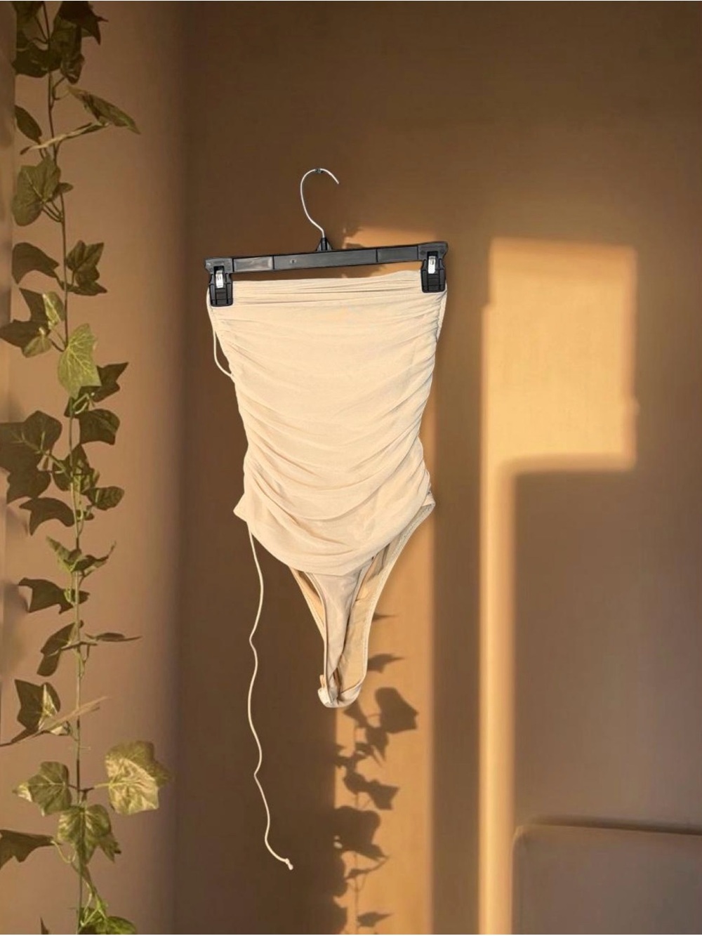 Women’s Ruched Strapless Thong Bodysuit in Cream